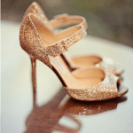 http://heyweddinglady.com/gray-skies-glowing-winter-wedding-inspiration-in-gray-and-blush/ Screen Shot 2016-02-03 at 3.14.29 PM